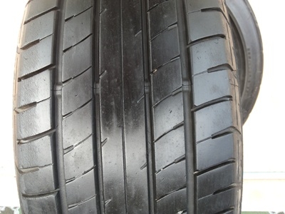 ขายยาง185/55/15 ปี DUNLOP SP230 1ชุด  ราคา :  2,400.00  บาท