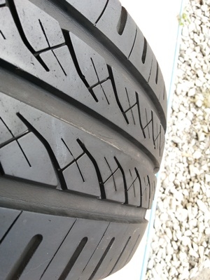 ขายยาง195/55/15 ปี 09/2เส้น+10/2เส้น YOKOHAMA Adrive 1ชุด  ราคา :  2,400.00  บาท