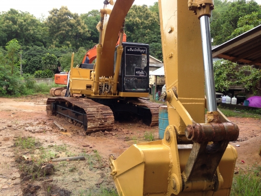 ขายแบคโฮ cat e200b สภาพพร้อมทำงาน