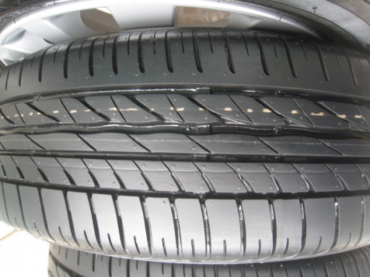 ขายล้อแม็ก Suzuki swift ป้ายแดง 16"x6" et45 4รู100 + ยางปี1813 สนใจติดต่อ เล็กคลองสามครับ (081-3747940)