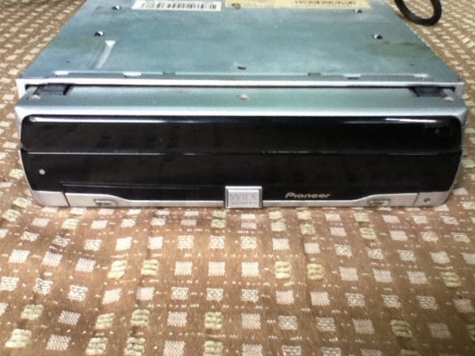 ขาย ทีวี Pop Upไฟฟ้า 7" Pioneer AVX-7300 มือสอง สภาพสวย ขายถูกๆ 1900.-  (ไม่เคยซ่อมสติ๊กเกอร์ยังไม่แกะ)