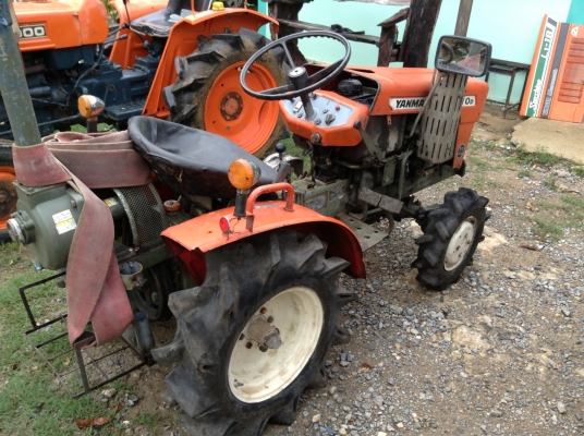 รถไถเล็ก Yanma YM1110D 4WD รถไถเล็ก Yanma YM1110D 4WD