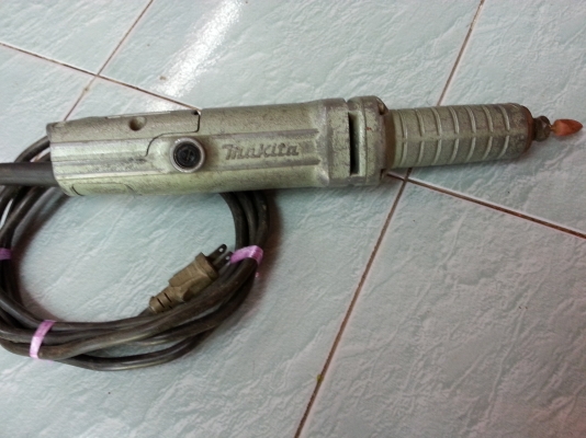 ขายเครื่องเจียรไฟฟ้าแบบคอยาวยี่ห้อMAKITAรุ่น906Hขนาดแกน6mmโครงสร้างอลูมิเนียมทั้งตัว(made in japan) ขายเครื่องเจียรไฟฟ้าแบบคอยาวยี่ห้อMAKITAรุ่น906Hขนาดแกน6mmโครงสร้างอลูมิเนียมทั้งตัว(made in japan)