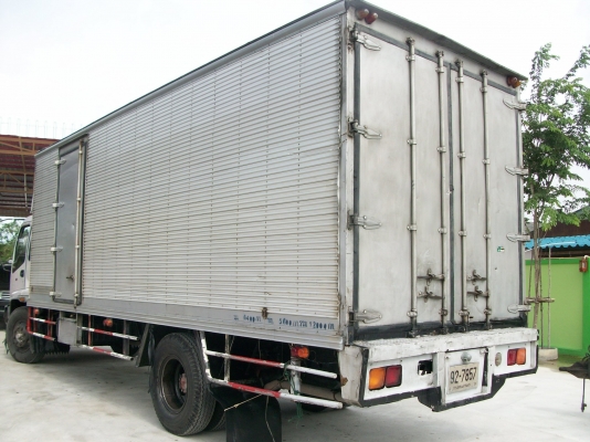ขายตู้บรรทุก 3บาน ใส่เดก้า 7.20 เมตรครับ