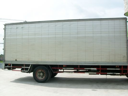 ขายตู้บรรทุก 3บาน ใส่เดก้า 7.20 เมตรครับ