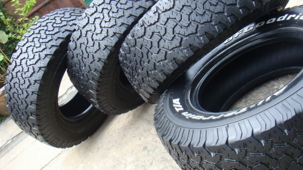 ขายยาง BF Goodrich Allterrain 265 70 r16 ปี09 ขายยาง BF Goodrich Allterrain 265 70 r16 ปี09
