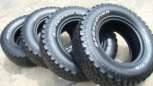 ขายยาง BF Goodrich Allterrain 265 70 r16 ปี09 ขายยาง BF Goodrich Allterrain 265 70 r16 ปี09