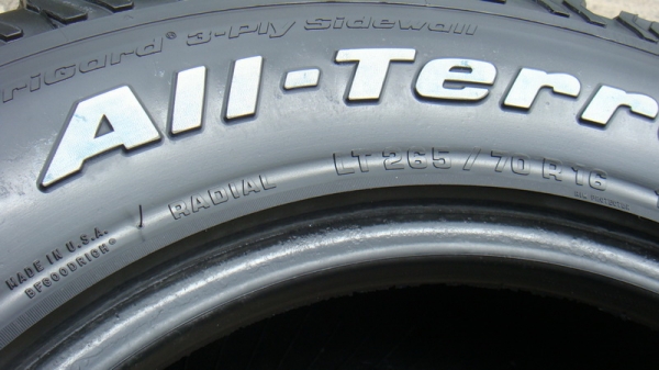 ขายยาง BF Goodrich Allterrain 265 70 r16 ปี09 ขายยาง BF Goodrich Allterrain 265 70 r16 ปี09