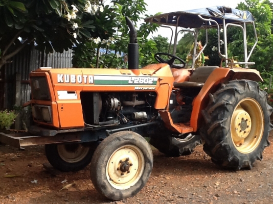 คูโบต้า L2602 สภาพเดิมๆ เครื่องดี เกียร์ดี พวงมาลัยเพาเวอร์ พร้อมผาน 5