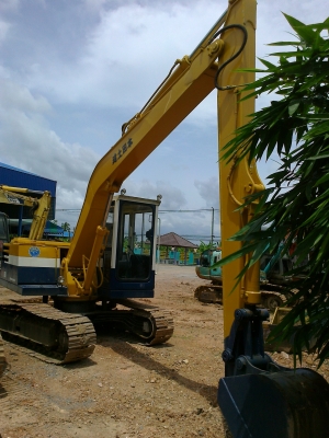 ขายKOMATSU PC60-3 บูมยาว