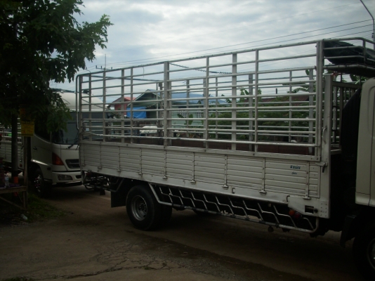 ิขายหกล้อ HINO MEGA 150 เเรง ปี 48 ยาว 5.50