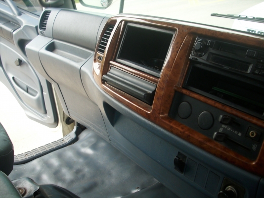 ิขายหกล้อ HINO MEGA 150 เเรง ปี 48 ยาว 5.50