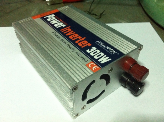 (ส่ง ems ด่วน ให้คุณบำรุง จ.สมุทรปราการ เรียบร้อยแล้ว ขอบคุณมากครับ)เครื่องแปลงไฟรถยนต์เป็นไฟบ้าน เสียบชาจน์โน๊ตบุ๊คได้ เสียชาจน์โทรศัพท์ได้ เสียบทีวีดูได้ ฯลฯ ซื้อมาไม่ได้ใช้ ยอมขายขาดทุน พร้อมส่ง ราคาต่อรองได้ครับ