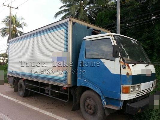 Hino รถบรรทุก 6 ล้อ