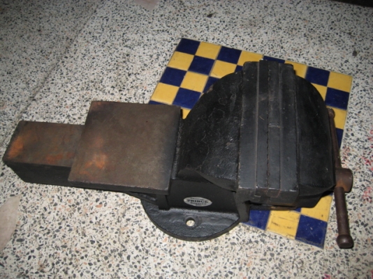 ขายปากกาจับเหล็ก prince 8นิ้ว 3,800 ของเก่าใช้งานแล้ว