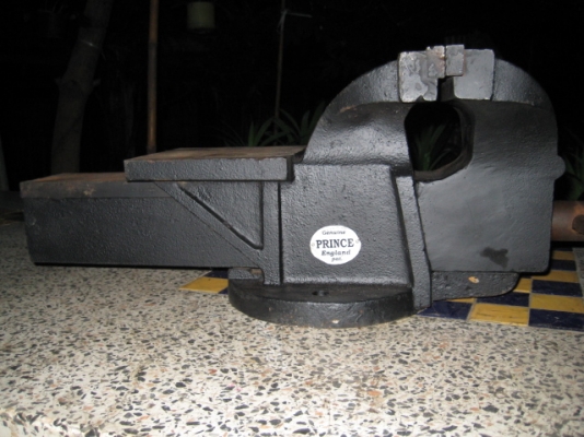 ขายปากกาจับเหล็ก prince 8นิ้ว 3,800 ของเก่าใช้งานแล้ว