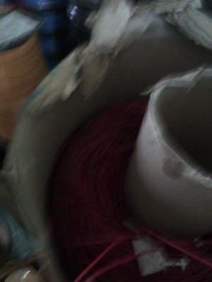 กิโลกรัมละ 195 บาท สายไฟใหม่นำเข้าจากเยรมัน หลากหลายเป็นแบบสายทองแดงอ่อน มีตั้งแต่เล็กไปจนถึงใหญ่ๆ