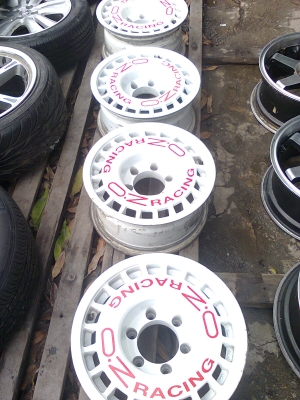 ขายล้อOZแท้japan 6รู 7500 0806260417