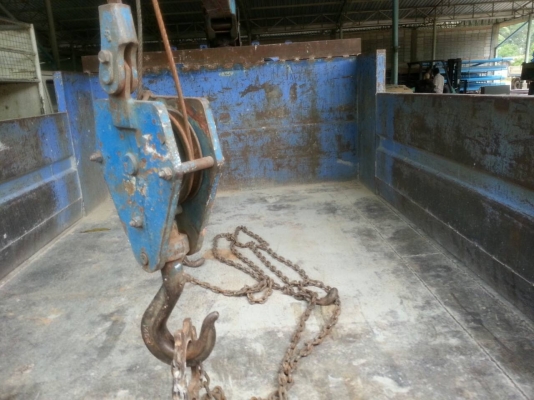 รถอีซูซุ 6 ล้อ 130 แรงม้า  ติดเครน UNIC  2.5 ตัน  สนใจติดต่อ 081 - 6079515