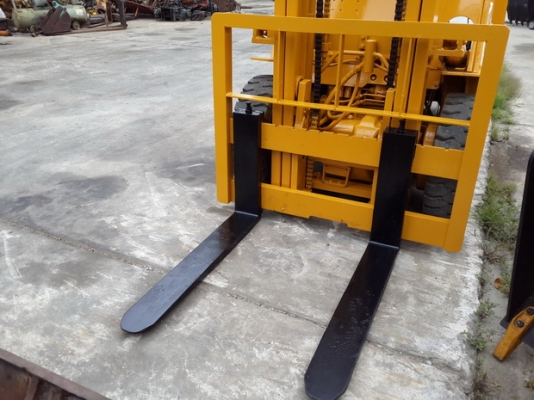 ขาย รถยก KOMATSU  3.5 ตัน รุ่น FD35 N4 มือสองญี่ปุ่น