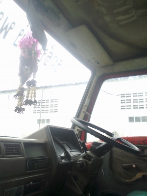 ขายฮีโน่ยาว  5.50 แท้ห้างใช้งานน้อยส่วนบุคคลป้ายดำสภาพดีพ.เพาเวอร์มีแอร์เทปcdครบหัวบางไม่ผุครัชซีสวยเครื่องดีหลังคาสแตนเลส