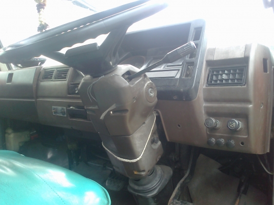 ขายฮีโน่ยาว  5.50 แท้ห้างใช้งานน้อยส่วนบุคคลป้ายดำสภาพดีพ.เพาเวอร์มีแอร์เทปcdครบหัวบางไม่ผุครัชซีสวยเครื่องดีหลังคาสแตนเลส