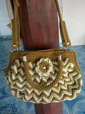 ขออนุญาตขายของหน่อยนะค่ะกระเป๋าถักค่ะทำเองราคาเริ่มต้น350บาท