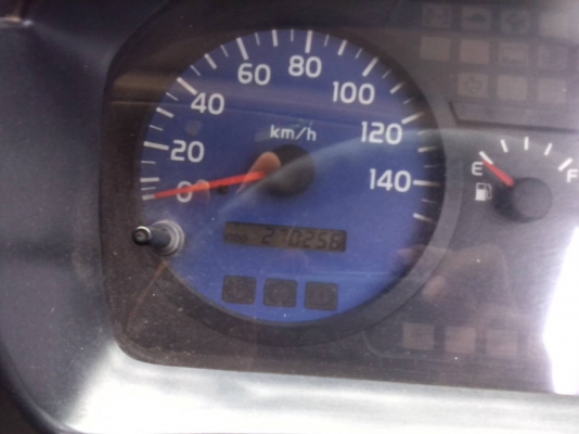 รถฮีโน่ 10 ล้อดั้ม FL18  เปลื่ยนเครื่อง 220 แรงม้า  สนใจติดต่อ 081 - 6079515