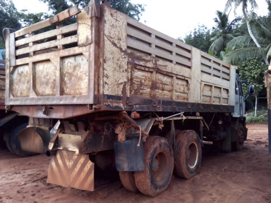 รถอีซูซุ 10 ล้อดั้ม 240 แรงม้า  ( โค้ดใหญ่ ตัวแรก )  สนใจติดต่อ 081 - 6079515