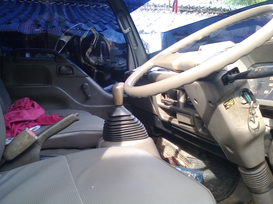 ISUZU NPR ปี 40 ฝาขาว ยาว 5เมตร เครื่อง 120 รถห้างแท้เดิม