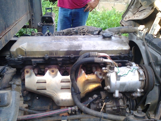 ISUZU NPR ปี 40 ฝาขาว ยาว 5เมตร เครื่อง 120 รถห้างแท้เดิม