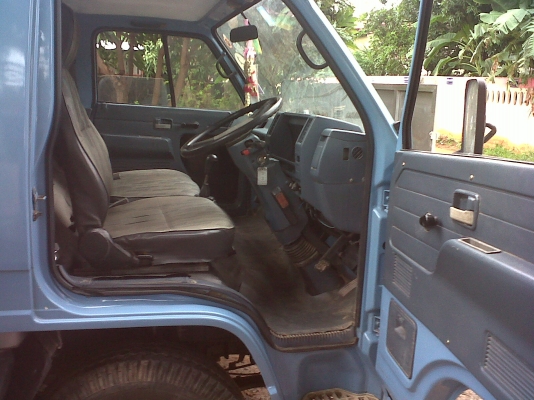 ขายครับ NPR 4BG1 ฝาดำ 125 แรงม้า เกียร์สั้น เพาเวอร์ สภาพสวยมากมาก