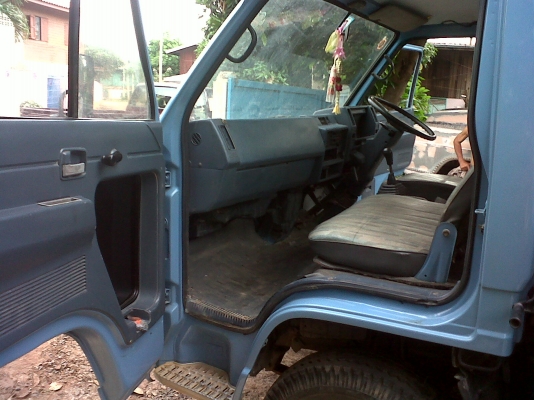 ขายครับ NPR 4BG1 ฝาดำ 125 แรงม้า เกียร์สั้น เพาเวอร์ สภาพสวยมากมาก