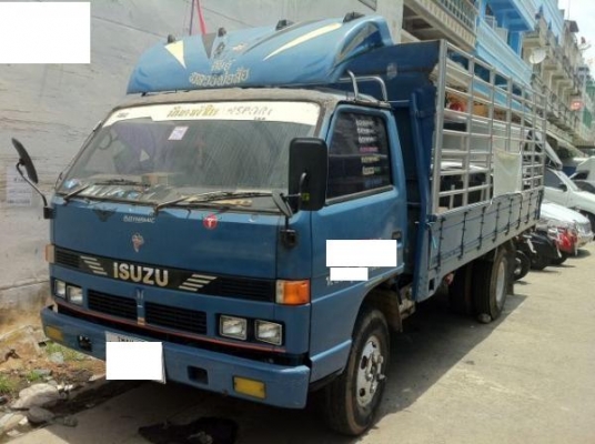 ขายด่วน NPR115 หกล้อ คอกเหล็ก พร้อมใช้ โทร 088-4501277