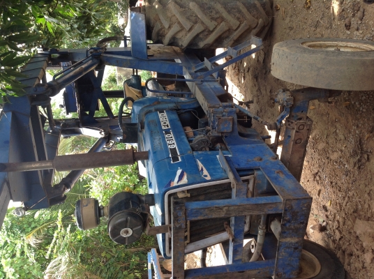 พร้อมคีบก็ขายครับโทรมาคุยดูปรับราคาให้ใหม่ ขายFord 6600 T5. เต็มตัว หน้าซี หลัง 7ซี ทะเบียนครบ รถติดคีบอยู่ ราคานี้ไม่วรมคีบ