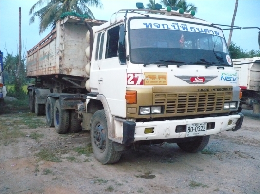 ขายสิบล้อหัวลาก HINO  NGV  ลูก 3 คาน สภาพพร้อมใช้