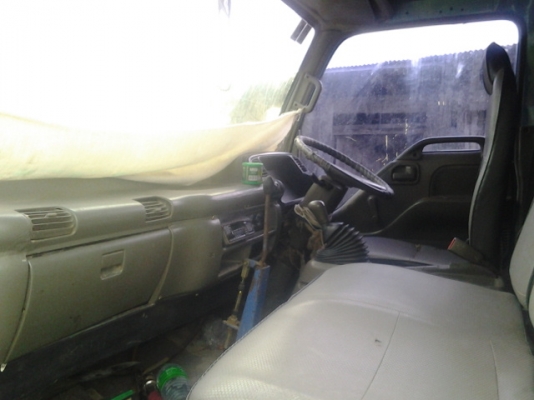 ISUZU NPR ปี 38 เครื่อง 120 ดั๊ม รถห้างแท้ ISUZU NPR ปี 38 เครื่อง 120 ดั๊ม รถห้างแท้