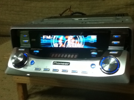 ขาย CD  Pioneer รุ่น DEH-P9650MP (24 bit) สภาพเรียกว่านางฟ้าเลยครับ ขายกันถูกๆ 3400