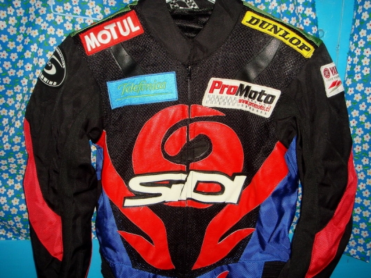 ขายชุดขับมอไซค์เต็มตัวราคาเบาๆ