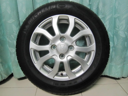 ขายล้อแม็ก Honda BRIO AMAZE พร้อมยางถอดป้ายแดงปี 13 ขอบ 14