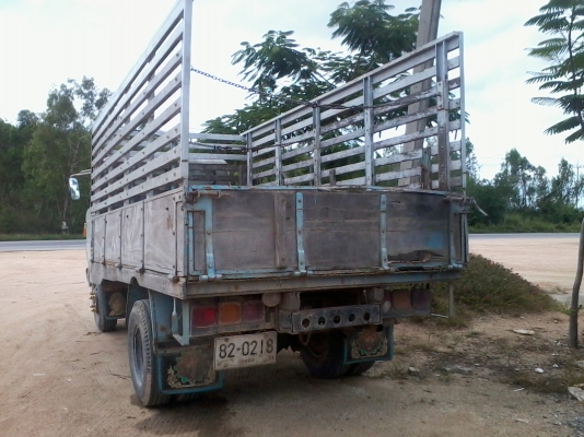 ขาย HINO KM310 เครื่อง145 แรง หน้าFหลังFเครื่องดี คัสชีส์สวย ยางดี