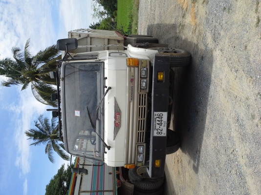 ขายรถบรรทุก 10 ดั๊ม ยี่ห้อ HINO