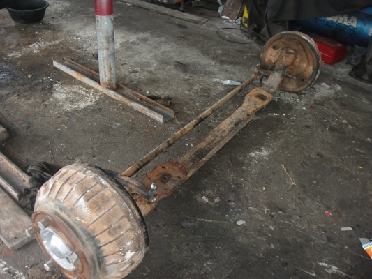 ขายแล้ว Truck2Hand ครับ ขายคานหน้า 5 น๊อต ถอดออกจากอีซูสุ NPR