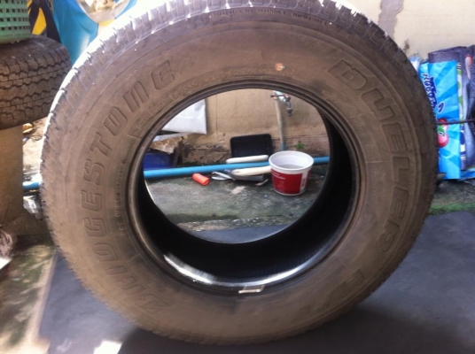 ขายยางบริดสโตน245/70/16 ยางลงดิน5วันยางปี2013ไม่ได้ลงรูปไม่ดีจริงไม่กล้าขายคับ