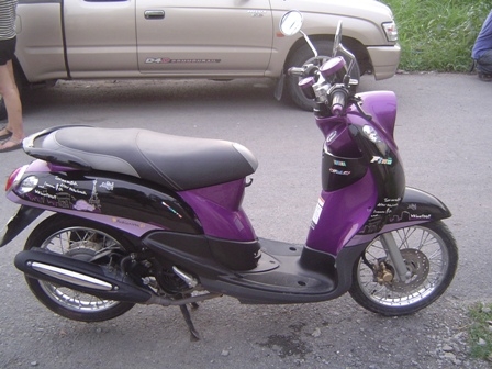 Yamaha Fino รถปีเดียว สีสวย สภาพดี เดิมๆเหมือนรถใหม่ ทะเบียนครบ Yamaha Fino รถปีเดียว สีสวย สภาพดี เดิมๆเหมือนรถใหม่ ทะเบียนครบ