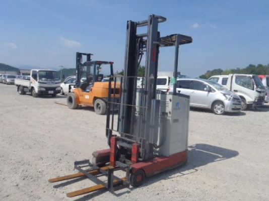 ซื้อขายประมูลรถForklift รถเก่ารถซากเหมาะทำอะไหล่ราคาสุดถูก