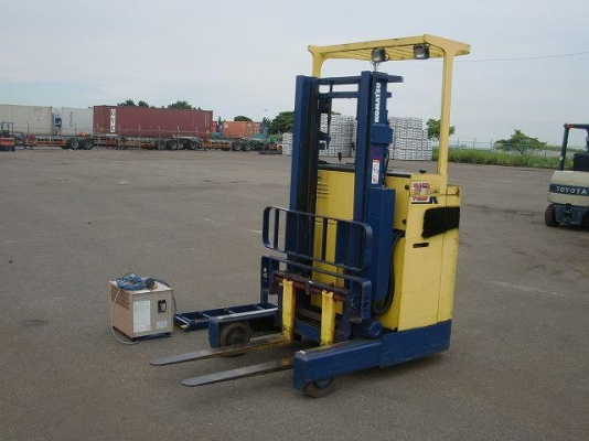 ซื้อขายประมูลรถForklift รถเก่ารถซากเหมาะทำอะไหล่ราคาสุดถูก