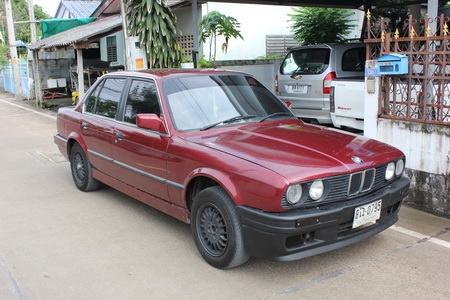 ขาย bmw e30 ปี 1988 ราคาถูก ขาย bmw e30 ปี 1988 ราคาถูก