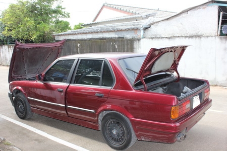 ขาย bmw e30 ปี 1988 ราคาถูก ขาย bmw e30 ปี 1988 ราคาถูก