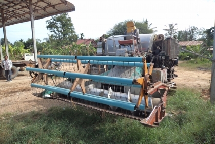 พี่ชายฝากขายรถเกี่ยวข้าว